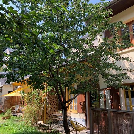 Charmant Appartement Sur Cour, Le Cerisier Bagnères-de-Bigorre Buitenkant foto