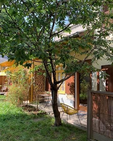 Charmant Appartement Sur Cour, Le Cerisier Bagnères-de-Bigorre Buitenkant foto