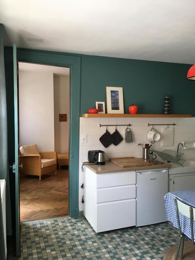 Charmant Appartement Sur Cour, Le Cerisier Bagnères-de-Bigorre Buitenkant foto